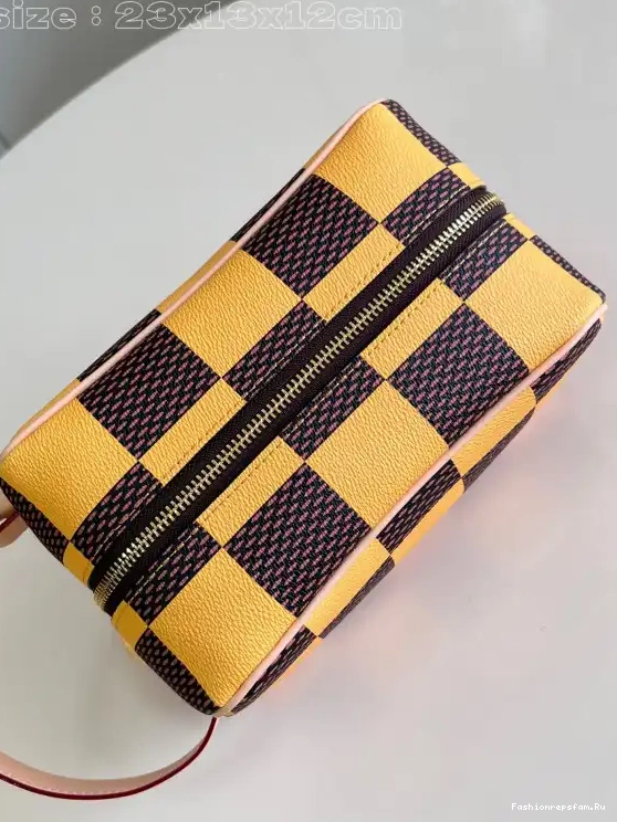 FS CHEAP KIT bag-23*13*12CM VUITTON LOCKER LOUIS DOPP 0626